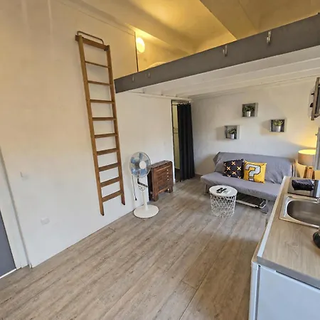 Gregbnb - Climatise - Mezzanine - Cour Exterieure